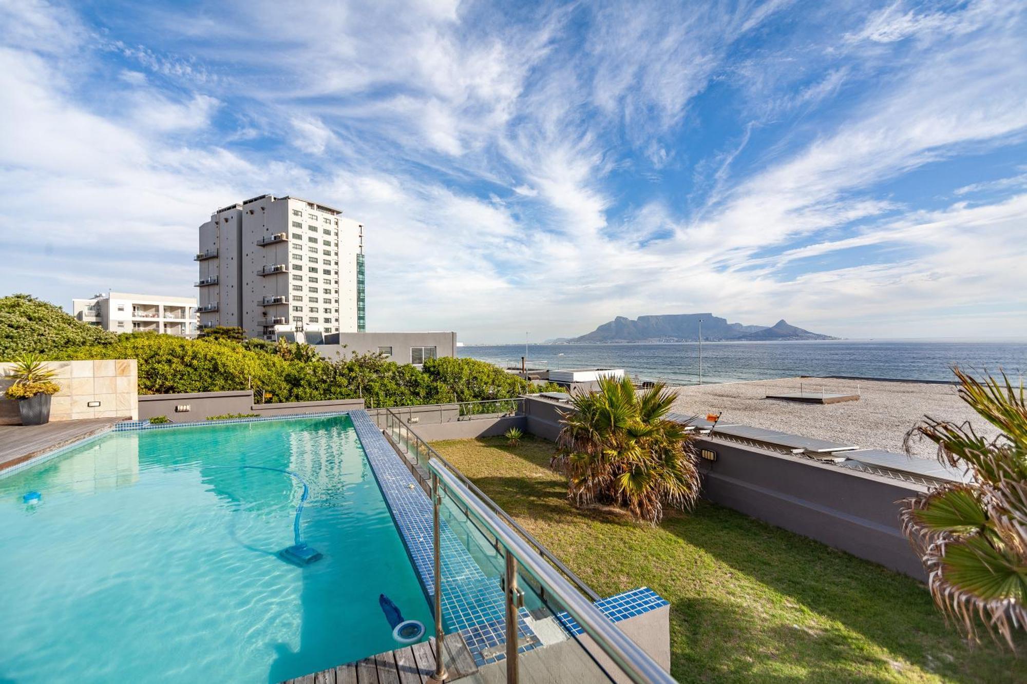 בלוברגסטראנד Modern Beachfront With Ocean Views - Infinity G9, Blouberg, Cape Town מראה חיצוני תמונה