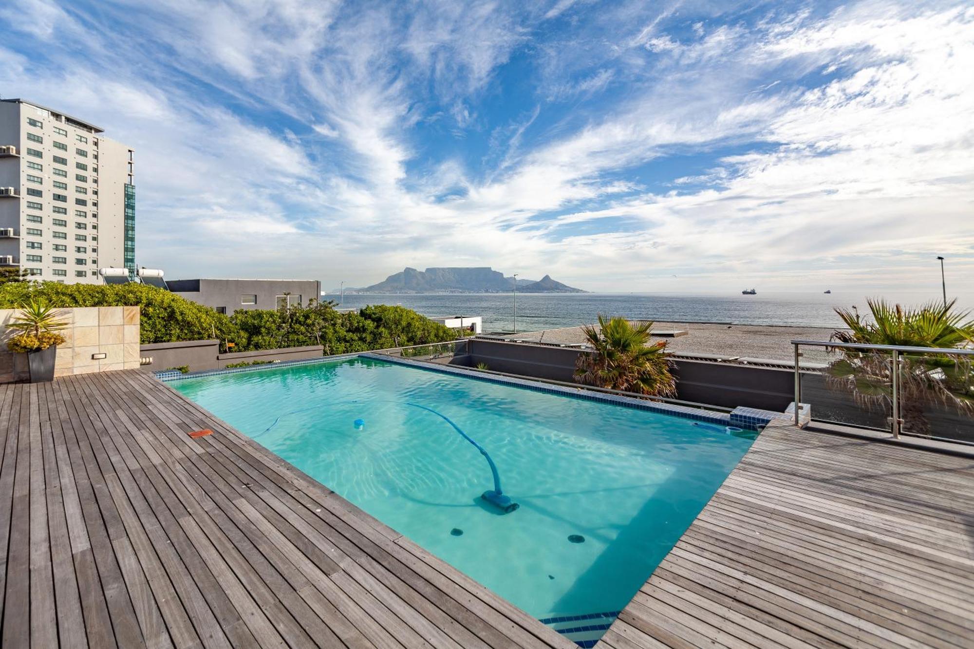 בלוברגסטראנד Modern Beachfront With Ocean Views - Infinity G9, Blouberg, Cape Town מראה חיצוני תמונה