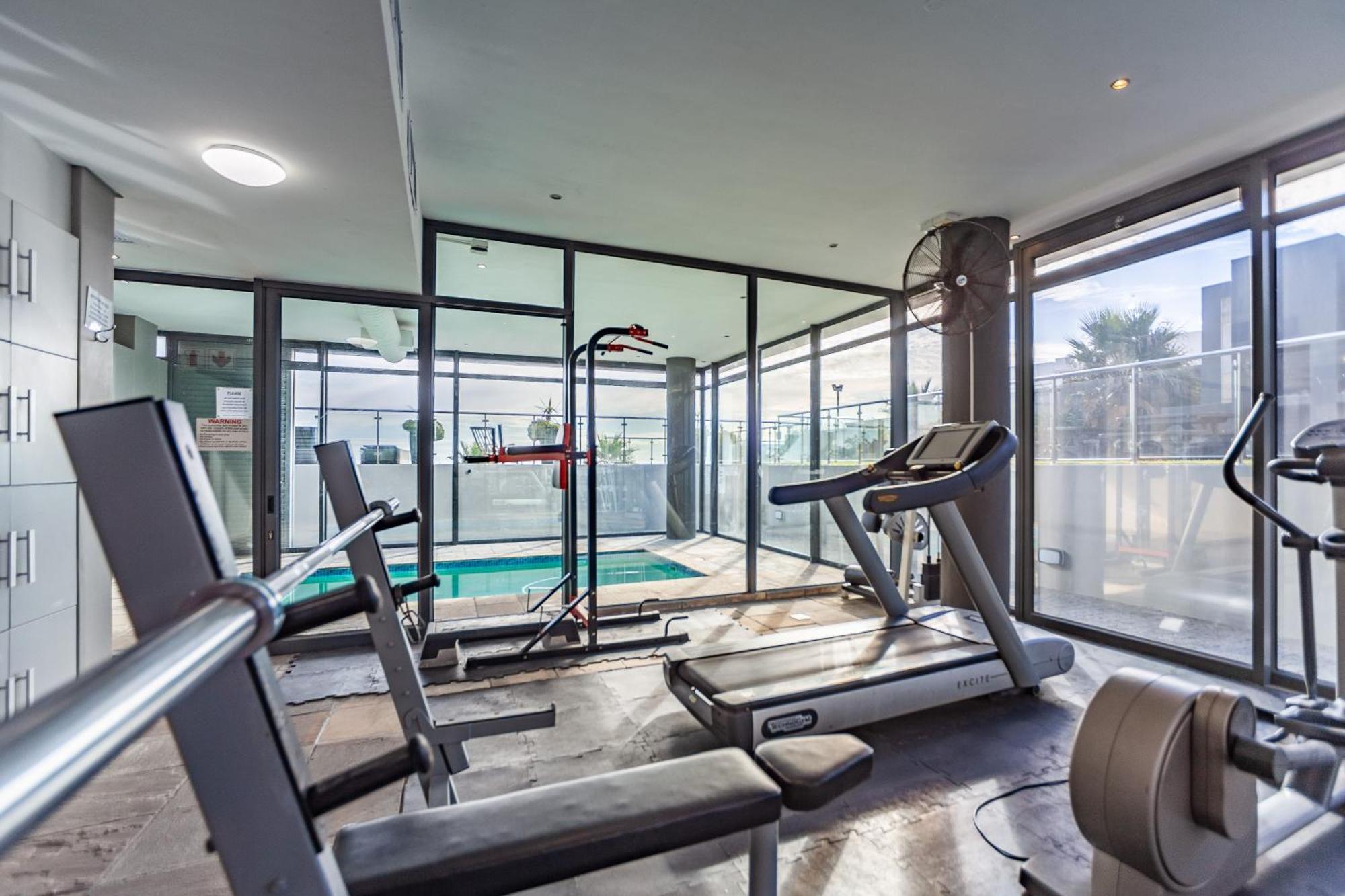 בלוברגסטראנד Modern Beachfront With Ocean Views - Infinity G9, Blouberg, Cape Town מראה חיצוני תמונה