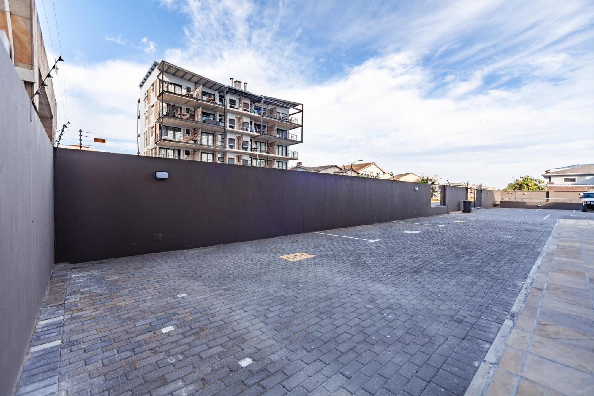 בלוברגסטראנד Modern Beachfront With Ocean Views - Infinity G9, Blouberg, Cape Town מראה חיצוני תמונה