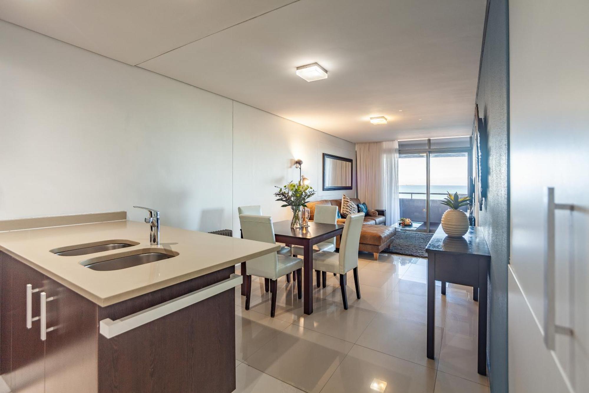 בלוברגסטראנד Modern Beachfront With Ocean Views - Infinity G9, Blouberg, Cape Town מראה חיצוני תמונה