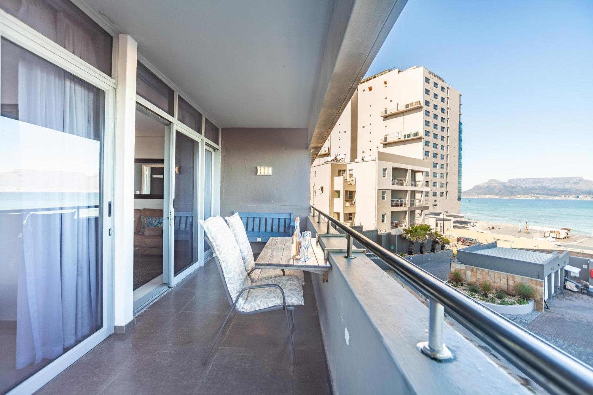 בלוברגסטראנד Modern Beachfront With Ocean Views - Infinity G9, Blouberg, Cape Town מראה חיצוני תמונה